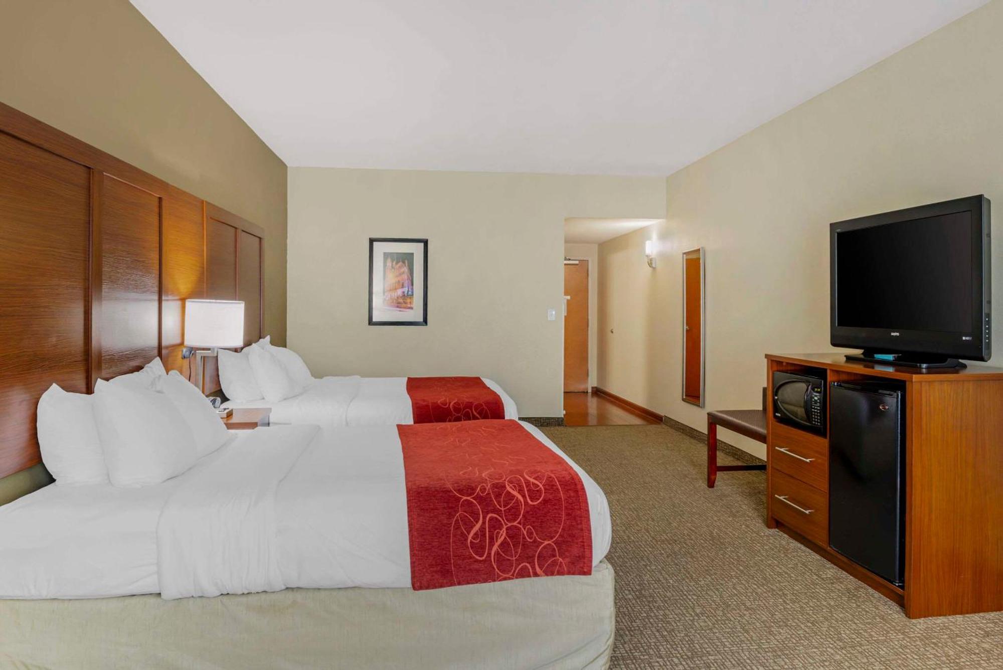 Comfort Suites At Virginia Center Commons Glen Allen Exterior foto