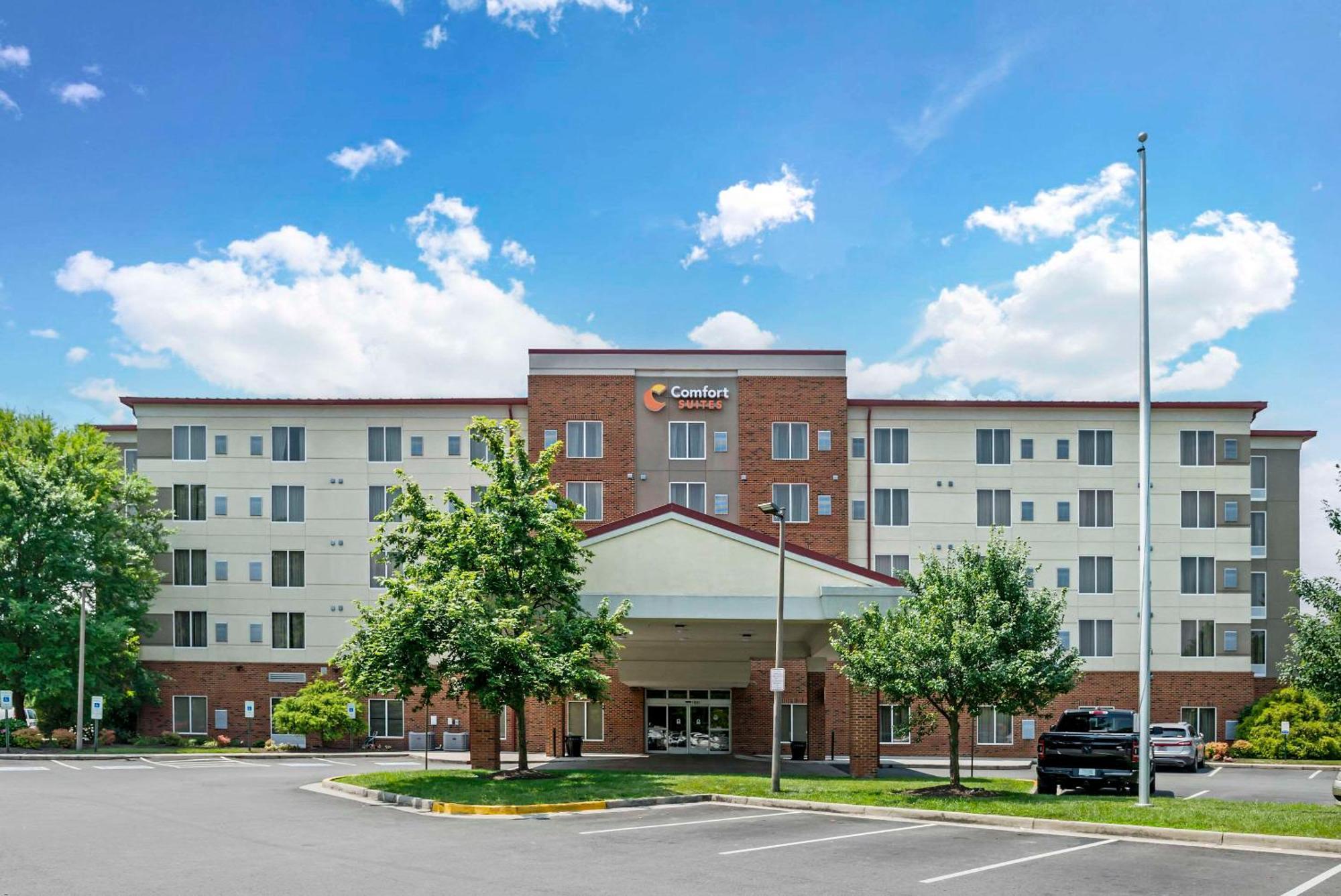 Comfort Suites At Virginia Center Commons Glen Allen Exterior foto