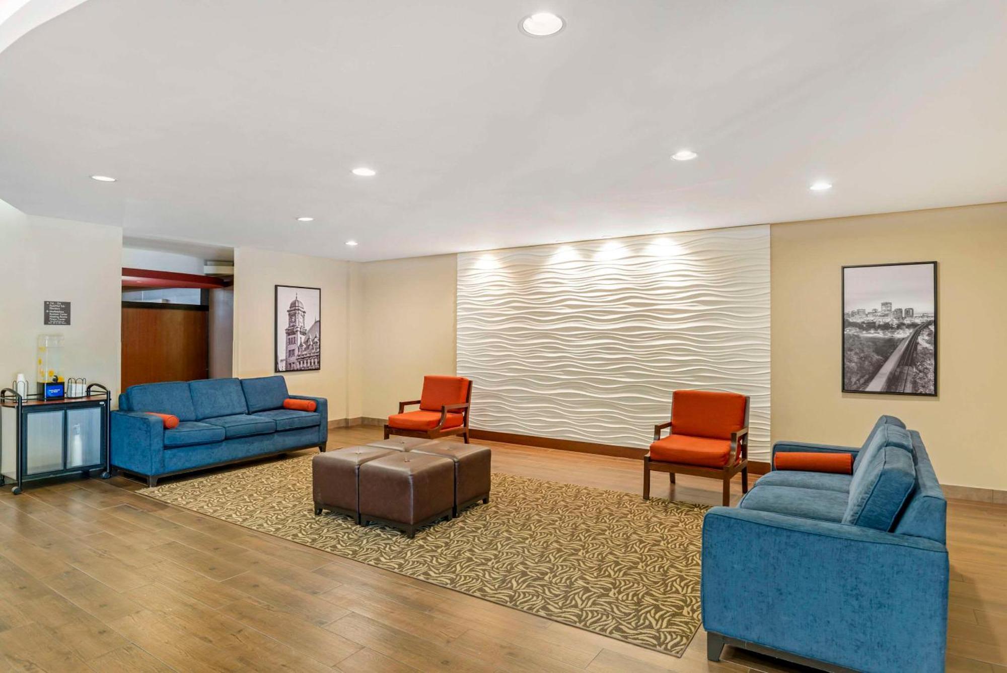 Comfort Suites At Virginia Center Commons Glen Allen Exterior foto